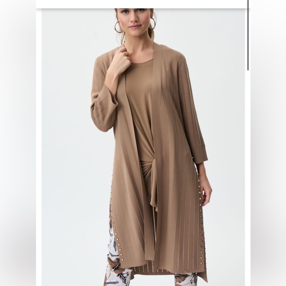 JOSEPH RIBKOFF cardigan in tan
Luxury medium duster longline tiger eye… - Picture 5 of 6